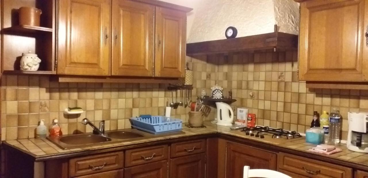 Maison Pour Nombreuses Personnes Pousseaux 外观 照片