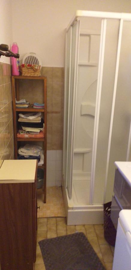 Maison Pour Nombreuses Personnes Pousseaux 外观 照片